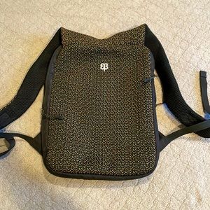 Betabrand under the jack pack (super thin backpack)